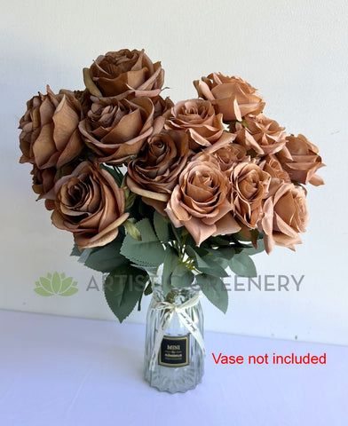 Rustic Brown Roses SP0375-S89 Silk Rustic Rose Bunch 45cm Brown / Nude | ARTISTIC GREENERY ...