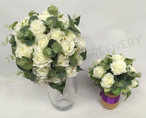 Round Bouquet - White - Carly L