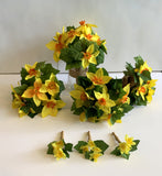 Round Bouquet - Yellow Daffodil Bouquet - Roxanne W | ARTISTIC GREENERY