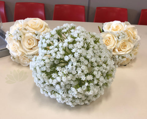 Round Bouquet - White - David