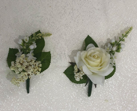 Buttonhole - White Rose with Snapdragon - Katie