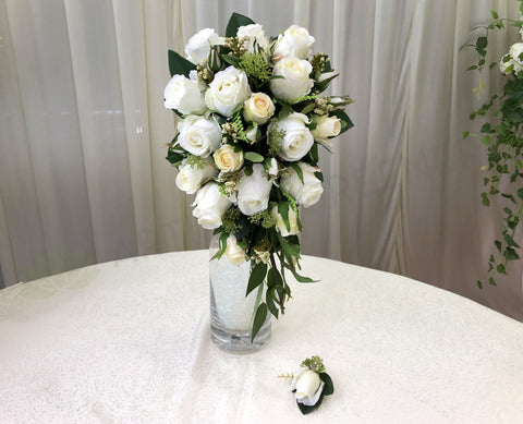 Teardrop Bouquet - White - Katie