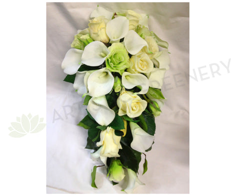 Teardrop Bouquet - Light Green & White