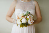 Teardrop Bouquet - Red & Peach - Vanessa C